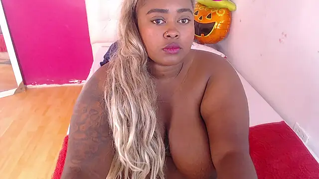 exotic karmella online show from November 3, 2025, 4:54 pm