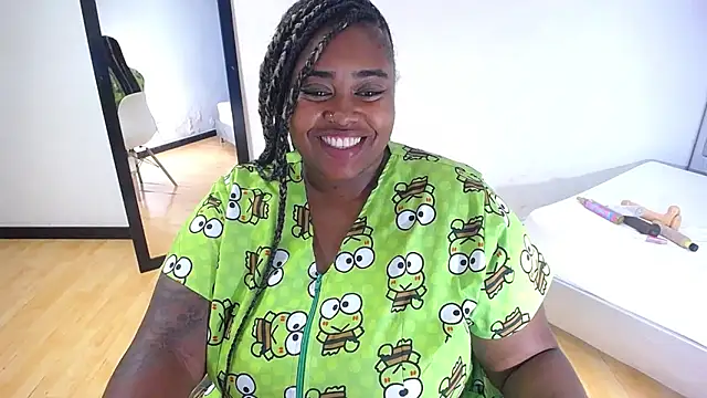 exotic karmella online show from October 3, 2025, 8:43 pm