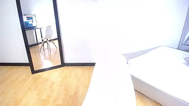 exotic karmella online show from October 1, 2025, 10:02 pm