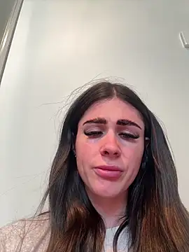 Snapshot of aus_queen chatting on February 13, 2026, 10:21 pm aus queen online show from February 13, 2026, 10:21 pm