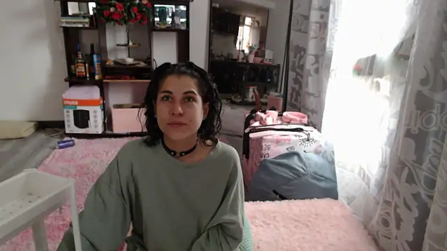 Hellen dumont online show from February 8, 2026, 9:23 pm