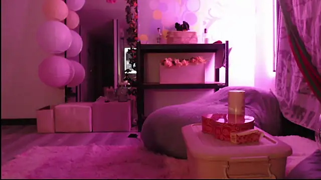 Hellen dumont online show from March 26, 2026, 2:43 am