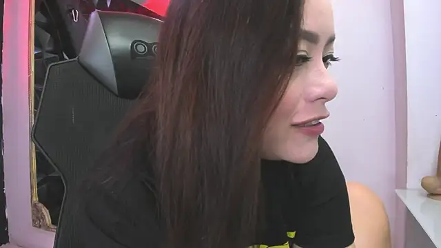 DarlingBDSM  online show from May 20, 2026, 1:41 pm