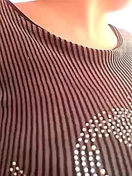 Snapshot of carmelasexy chatting on March 28, 2026, 9:54 am carmelasexy online show from March 28, 2026, 9:54 am