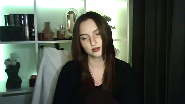 X Alisa online show from February 7, 2026, 7:55 pm