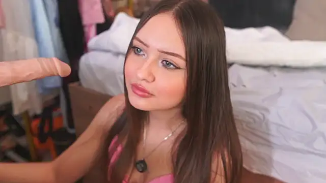 katlyn martins online show from November 15, 2025, 6:45 pm