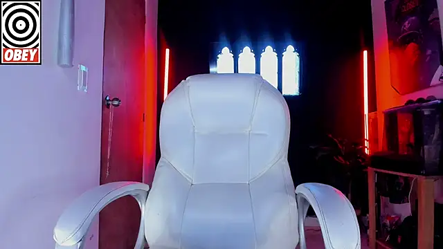 kingbear777 online show from November 26, 2025, 6:02 am