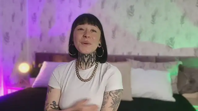 Scolw online show from October 27, 2025, 8:10 pm