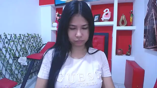 Letty Plugxo online show from January 19, 2026, 1:48 pm