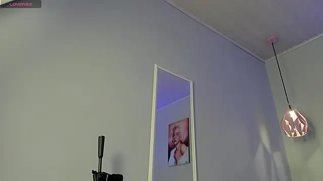 ScarletGV online show from March 30, 2026, 4:25 am