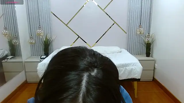 Snapshot of LenaRoses chatting on September 25, 2025, 8:04 pm LenaRoses online show from September 25, 2025, 8:04 pm