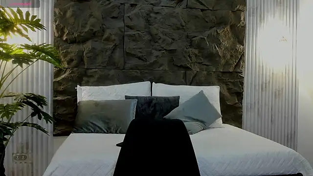Snapshot of alice_greco chatting on July 19, 2026, 12:24 pm alice greco online show from July 19, 2026, 12:24 pm