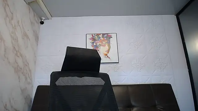 Snapshot of alice_greco chatting on March 3, 2025, 9:05 pm alice greco online show from March 3, 2025, 9:05 pm