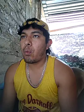 GusssHOT online show from April 11, 2026, 3:49 pm