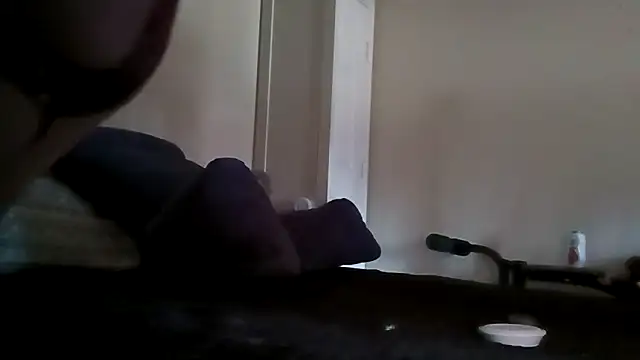 Snapshot of lRainbowBoy chatting on February 3, 2026, 10:04 pm lRainbowBoy online show from February 3, 2026, 10:04 pm