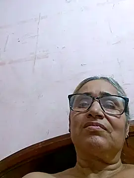  candi online show from November 13, 2025, 3:32 am