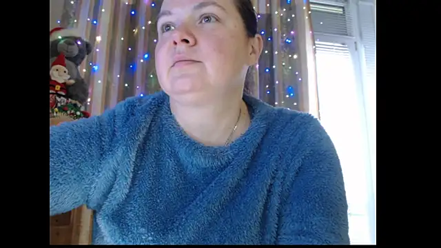 amorelara online show from November 28, 2025, 9:09 am