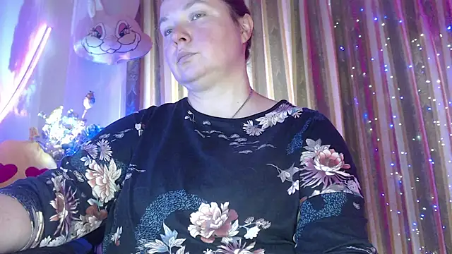 amorelara online show from July 10, 2026, 10:04 am