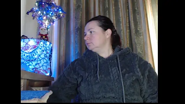 Snapshot of amorelara chatting on October 13, 2025, 8:38 am amorelara online show from October 13, 2025, 8:38 am