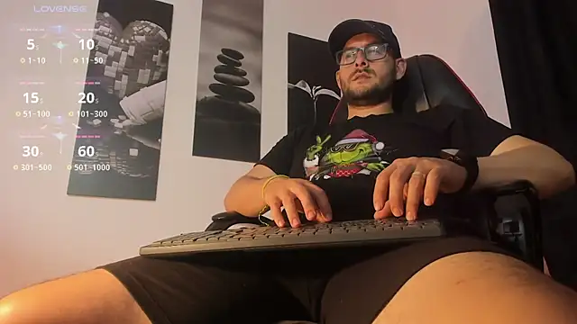 Snapshot of Jerry_hot1 chatting on February 13, 2026, 2:11 am Jerry hot1 online show from February 13, 2026, 2:11 am