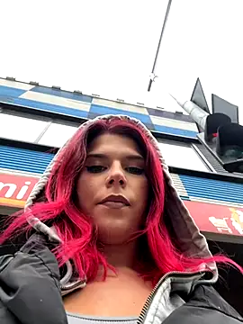 RiriRoseey online show from November 7, 2025, 8:30 am