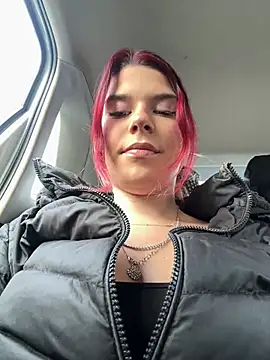 Snapshot of RiriRoseey chatting on January 18, 2026, 8:51 am RiriRoseey online show from January 18, 2026, 8:51 am