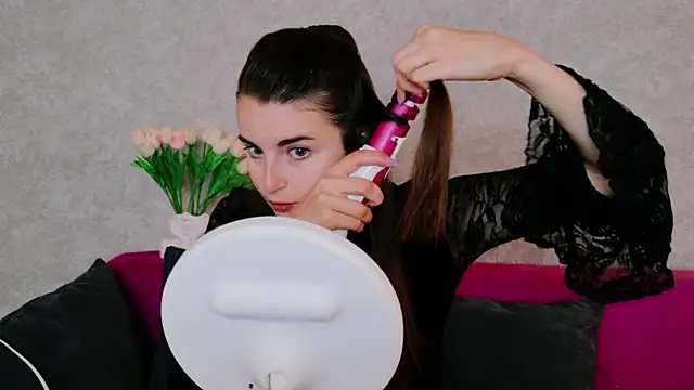 Miss Arwen online show from September 11, 2025, 3:39 am