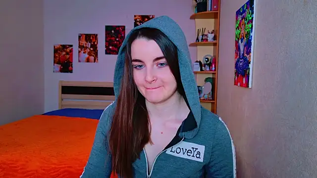 Miss Arwen online show from March 4, 2025, 9:07 am