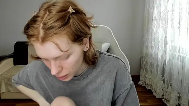 StellaDavis online show from April 9, 2026, 10:32 am