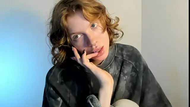 StellaDavis online show from October 10, 2025, 8:26 am