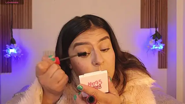 Snapshot of _poison_sweet chatting on February 23, 2026, 6:52 pm poison sweet online show from February 23, 2026, 6:52 pm