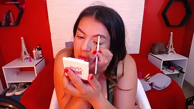 Snapshot of _poison_sweet chatting on February 16, 2026, 6:17 pm poison sweet online show from February 16, 2026, 6:17 pm