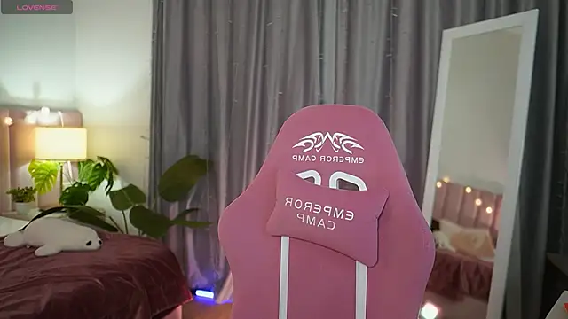 Snapshot of Lala_Land_ chatting on March 8, 2025, 3:13 pm Lala Land  online show from March 8, 2025, 3:13 pm