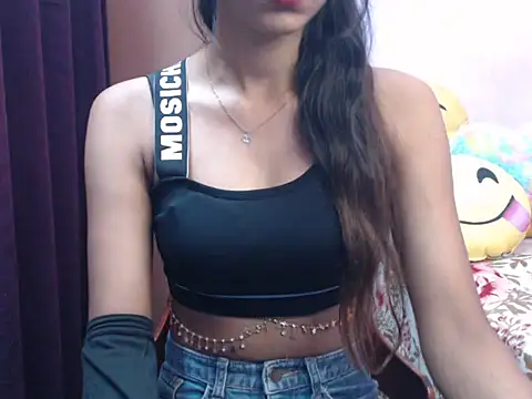 Angel kiyara online show from October 23, 2025, 7:45 pm