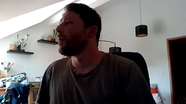 Snapshot of BennyLommy chatting on July 16, 2026, 2:03 pm BennyLommy online show from July 16, 2026, 2:03 pm