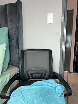 Kinkyy  online show from March 10, 2026, 11:36 am