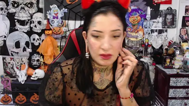 Snapshot of Rollyderolandia666 chatting on October 20, 2025, 10:10 pm Rollyderolandia666 online show from October 20, 2025, 10:10 pm