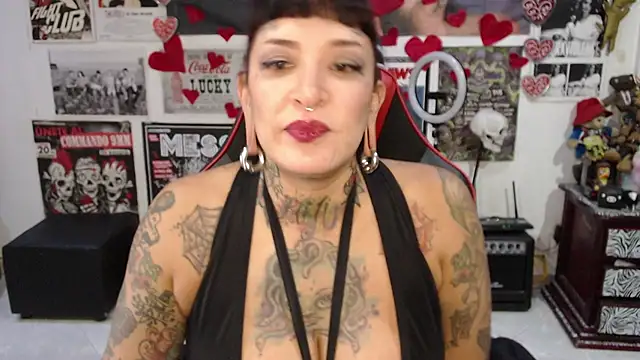 Snapshot of Rollyderolandia666 chatting on February 17, 2026, 10:07 pm Rollyderolandia666 online show from February 17, 2026, 10:07 pm