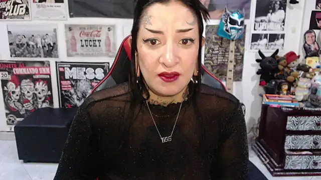 Snapshot of Rollyderolandia666 chatting on October 9, 2025, 10:10 pm Rollyderolandia666 online show from October 9, 2025, 10:10 pm