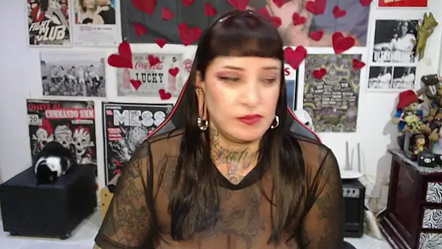 Snapshot of Rollyderolandia666 chatting on February 8, 2026, 1:25 am Rollyderolandia666 online show from February 8, 2026, 1:25 am