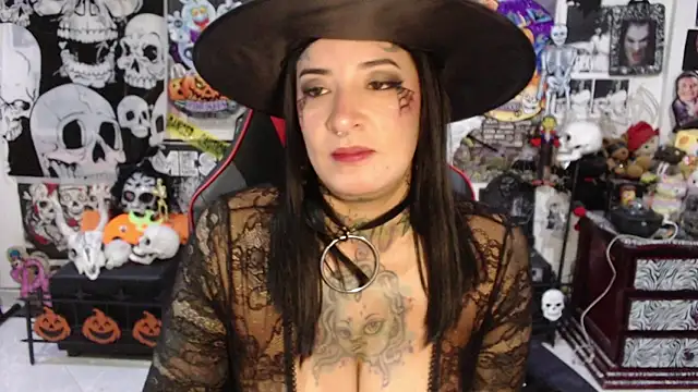 Snapshot of Rollyderolandia666 chatting on October 30, 2025, 10:06 pm Rollyderolandia666 online show from October 30, 2025, 10:06 pm