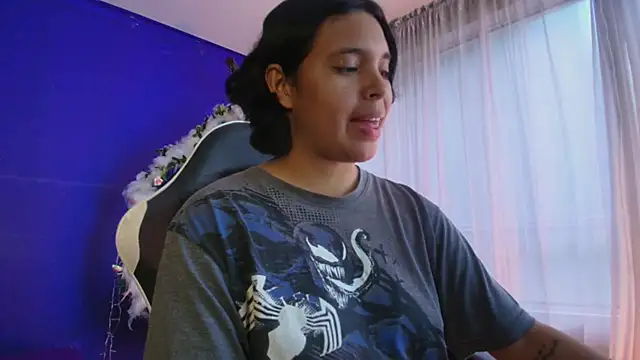 Emmapark  online show from February 22, 2026, 6:31 pm