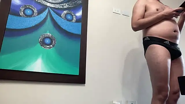 Snapshot of littlelatinhunter chatting on February 11, 2026, 12:27 pm littlelatinhunter online show from February 11, 2026, 12:27 pm