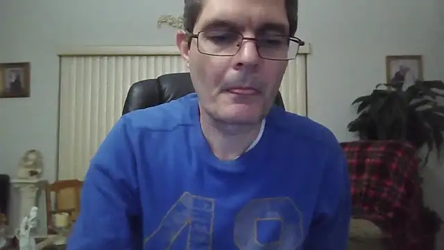 Snapshot of Copfiremen4566 chatting on March 9, 2026, 5:11 am Copfiremen4566 online show from March 9, 2026, 5:11 am