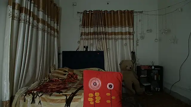 Jen jennyy1 online show from November 4, 2025, 7:39 pm