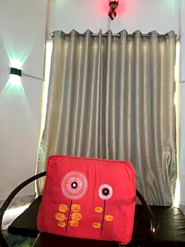 Jen jennyy1 online show from November 29, 2025, 6:52 pm