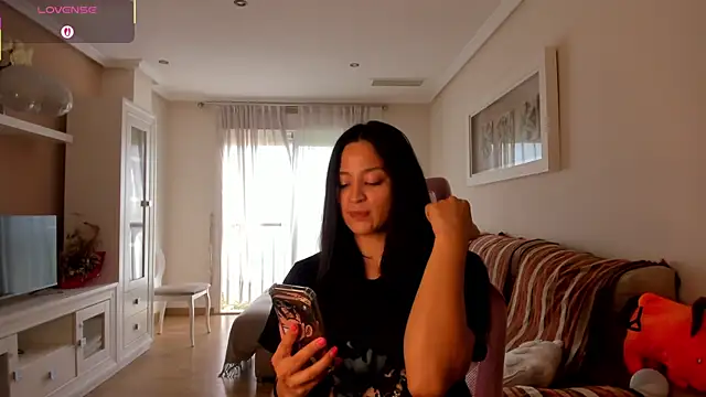 Snapshot of bella_apont chatting on October 13, 2025, 3:13 pm bella apont online show from October 13, 2025, 3:13 pm