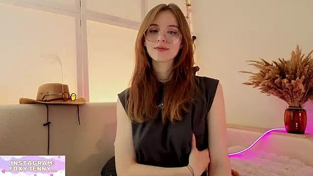 Snapshot of JennyDilly chatting on June 12, 2026, 6:16 pm JennyDilly online show from June 12, 2026, 6:16 pm
