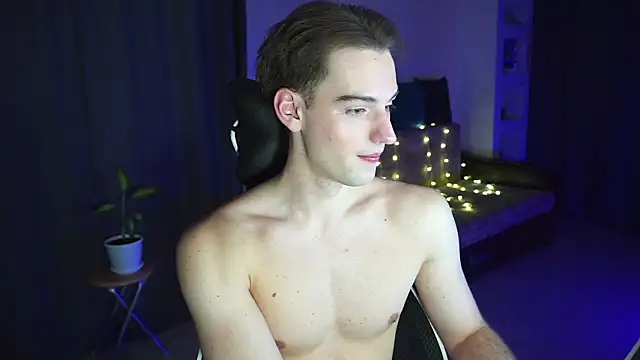 Litmate online show from November 18, 2025, 3:54 am