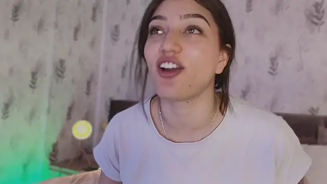 Giaa Ross online show from September 10, 2025, 12:37 pm